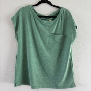 BNWT Green Women's Dolman Top